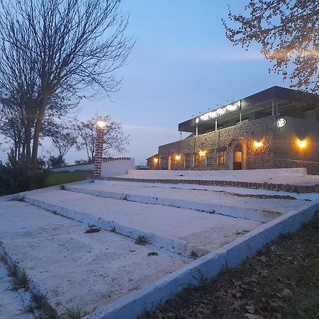 Hostal Entreolivos Бадахос Екстериор снимка