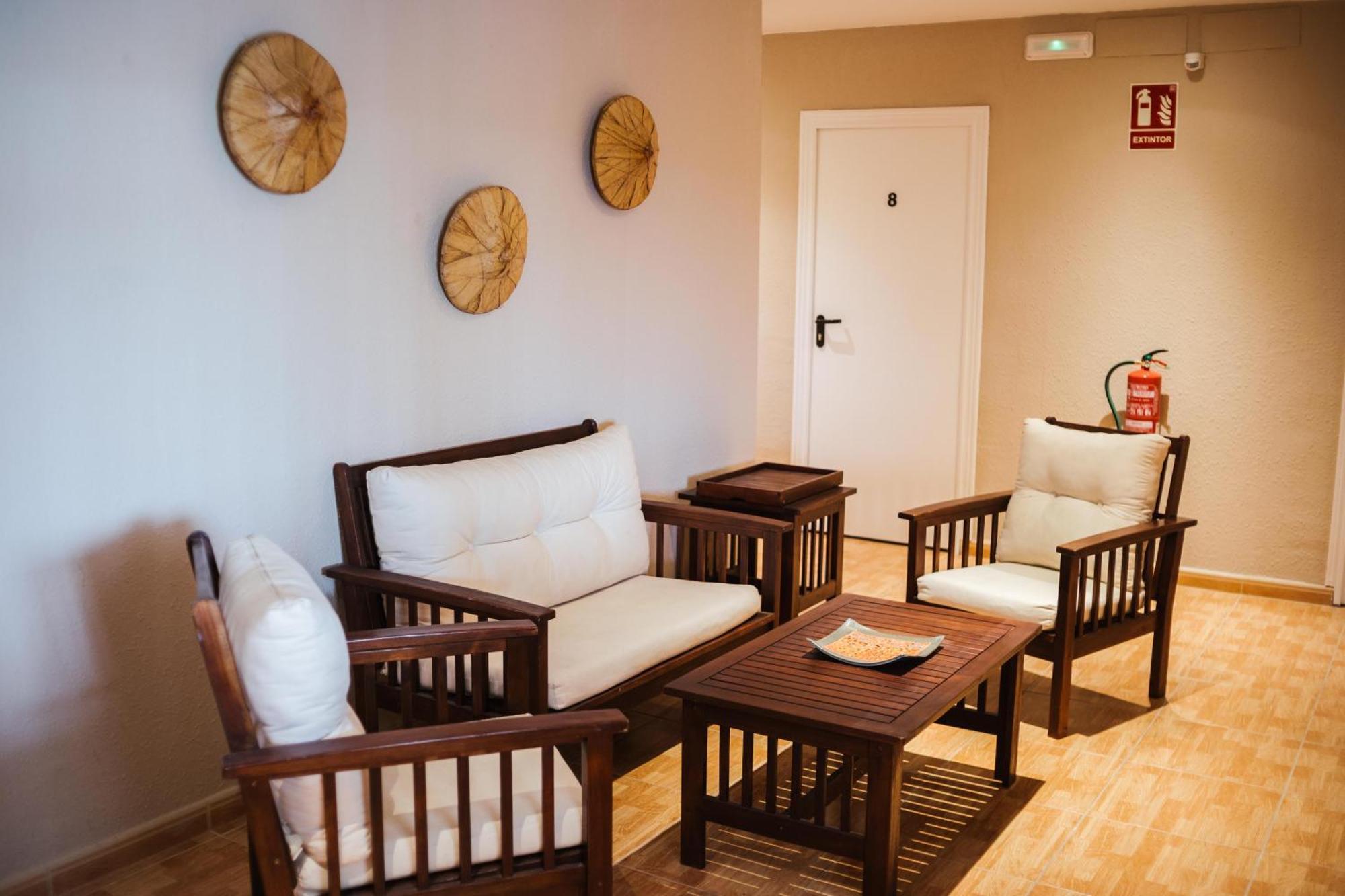 Hostal Entreolivos Бадахос Екстериор снимка
